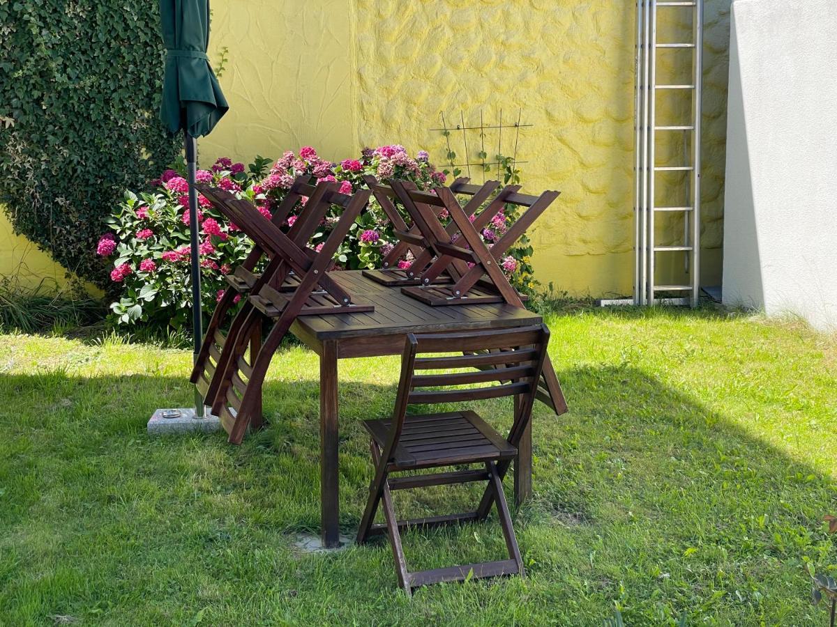 Modernes Studio Mit Separater Kueche Reutlingen Luaran gambar
